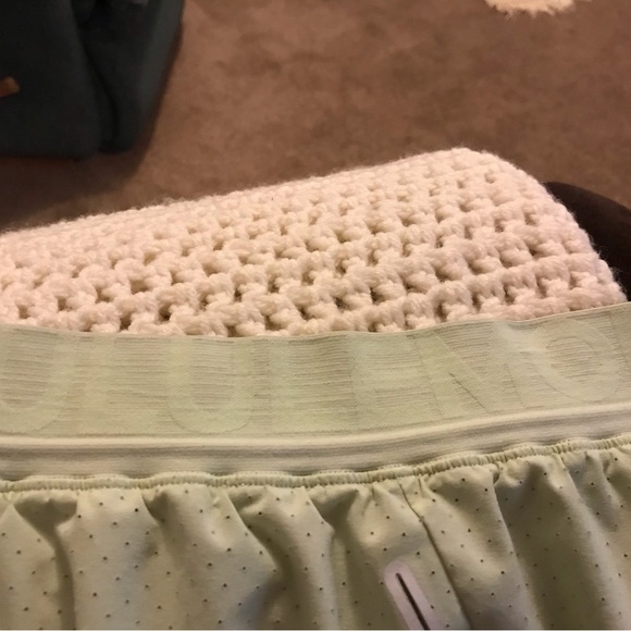 Lululemon Fast Free 2-in-1 HR Short 6” Reflective  Light Vapor - Picture 4 of 6